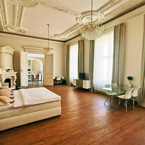  Apartment Luxury Design Centre