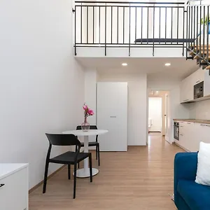  Apartment Mezonet - Postovska Centr
